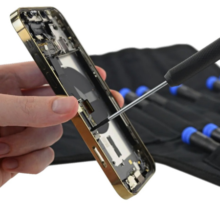 Замена корпуса на iPhone 13 mini